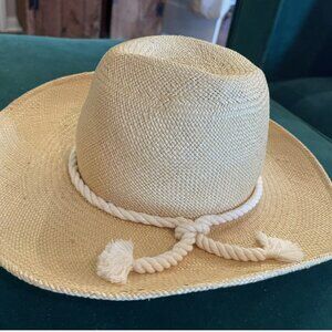 ALESSANDRA RIVERA STRAW HAT - NATURAL WHITE ROPE DETAIL CHIC DESIGNER - MEDIUM